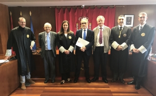(Izq. a dcha.) Edilberto Esteban Iglesias, José Antonio Álvarez Caperochipi, María Teresa Reta Cárcamo, Eduardo Mata Mondela, José Miguel Iriarte Barberena, Francisco Javier Pueyo Calleja y Daniel Rodríguez Antúnez